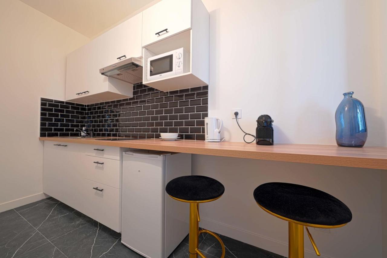 Modern Large Studio Apartment For 3 Paris Extérieur photo