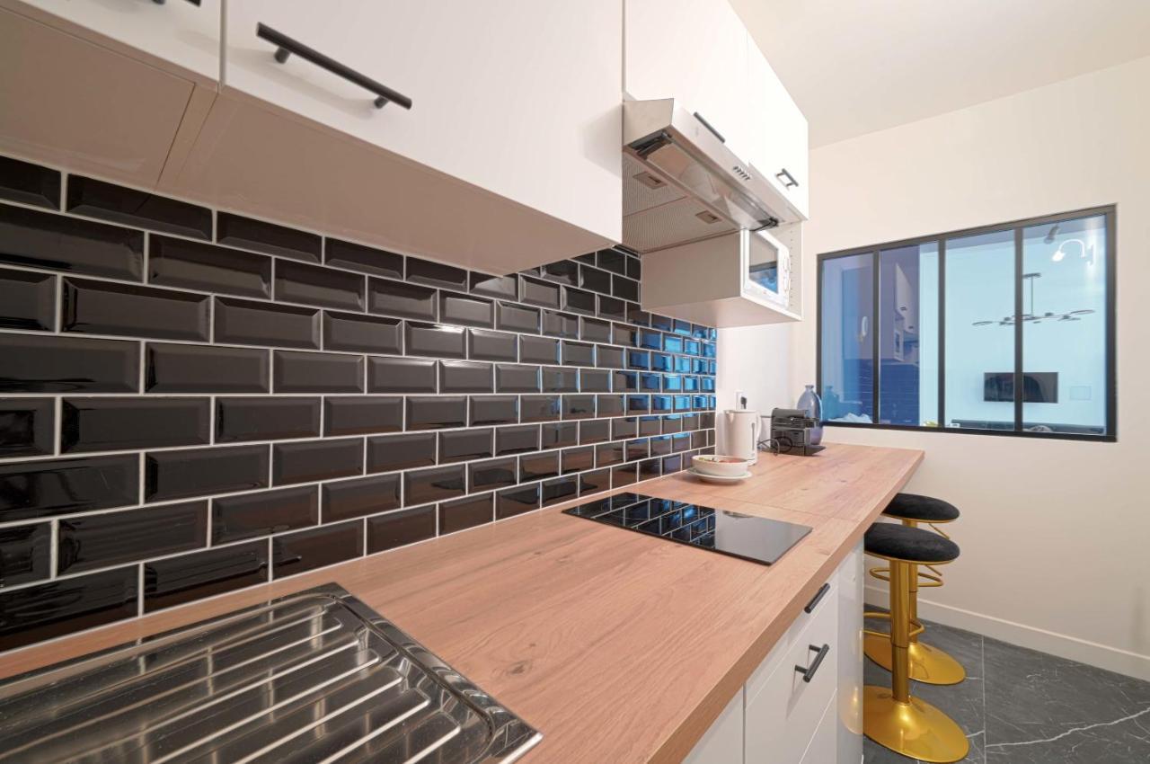 Modern Large Studio Apartment For 3 Paris Extérieur photo